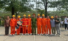 Hà Nội: Quận Hoàng Mai tổ chức thành công Hội thi nghiệp vụ chữa cháy và cứu nạn cứu hộ Tổ liên gia an toàn PCCC năm 2024