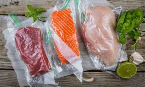 Đóng gói thực phẩm bằng túi chân không hoặc túi nylon dễ sinh ra độc tố Botulinum