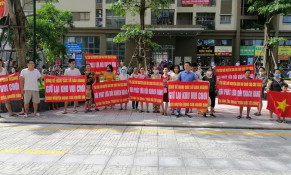 Người dân The Vesta phản đối Hải Phát phá khu vui chơi để xây dựng bãi để xe