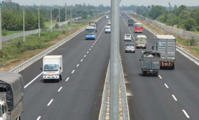 Khẩn trương triển khai cao tốc Bắc – Nam không để chậm tiến độ