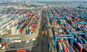Doanh nghiệp kiến nghị TP HCM lùi thu phí hạ tầng cảng biển 1 năm