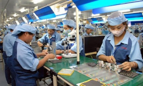 Loạt giải pháp cấp bách phục hồi thị trường lao động