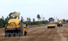 Đẩy nhanh tiến độ, năm 2022 thông tuyến cao tốc Bắc – Nam phía Đông