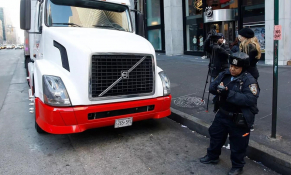 Kiếm bộn tiền nhờ ‘chỉ điểm’ xe vi phạm giao thông