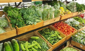 Quản lý, điều hành giá các mặt hàng thiết yếu dịp cuối năm