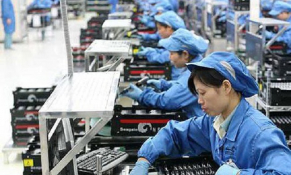 Thị trường lao động mất khoảng 60.000 việc làm mỗi tháng do Covid-19