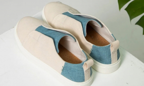 Đôi giày tái chế từ chất thải thời trang