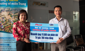 Người lao động Vinamilk góp ngày lương, hỗ trợ miền Trung mùa bão lũ gần 4 tỷ đồng