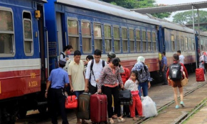 Hành khách có thể mua vé tàu Tết trả góp