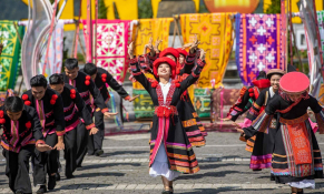 Phát triển du lịch bằng chiều sâu văn hóa và sáng tạo