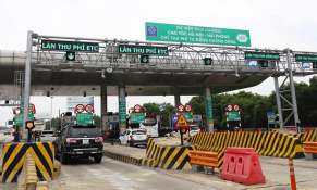 Sau nhiều phản ứng trái chiều, VEC chính thức bỏ quy định số dư tài khoản thu phí không dừng