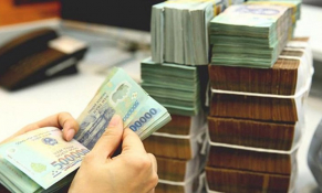 Ghi nhận 12 ngân hàng giảm lãi suất cho vay sau khi NHNN nới 