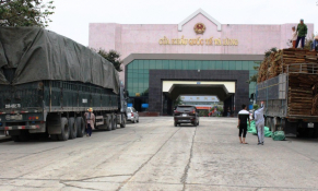 Sôi động hoạt động xuất nhập khẩu qua cửa khẩu tại Cao Bằng