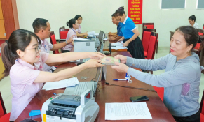 Xây dựng gói tín dụng ưu đãi giúp người dân khôi phục sản xuất sau bão