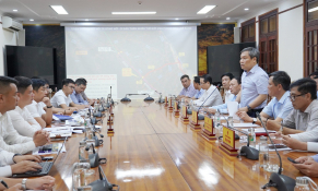 Lãnh đạo tỉnh Quảng Bình làm việc với Công ty cổ phần Tập đoàn Đèo Cả về tuyến đường kết nối du lịch