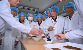 Tri ân người nông dân trồng cà phê tại các tỉnh Tây Nguyên