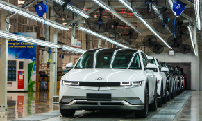 Xe điện tăng tốc nhưng vẫn thiếu quy chuẩn trạm sạc