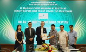Dự án Tổ hợp Tái chế Nhựa Stavian chính thức nhận giấy chứng nhận đăng ký đầu tư