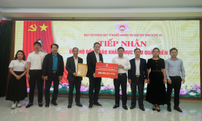 Hỗ trợ người dân tại Nghệ An và Hà Tĩnh khắc phục thiệt hại sau bão lũ