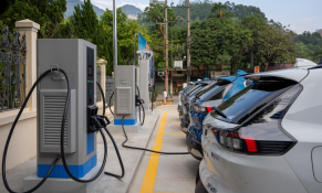 Chính sách phát triển trạm sạc điện và phát triển phương tiện giao thông xanh 