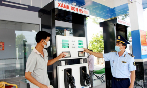 Tăng cường kiểm tra, xử lý vi phạm trong kinh doanh xăng dầu dịp trong và sau Tết Nguyên đán 