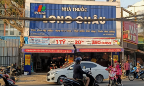 Nhà thuốc Long Châu bán sản phẩm Nước muối Vĩnh Phúc kém chất lượng