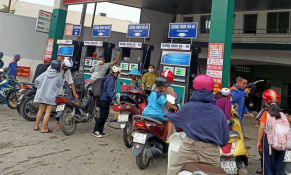 TP. HCM: Giá xăng dầu ổ định, không có tình trạng găm hàng 