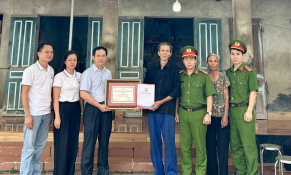 Hiệp hội PCCC và CNCH Việt Nam tri ân người thanh niên dũng cảm cứu 4 học sinh đuối nước 