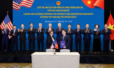 Việt Nam mua “siêu máy nghìn tỷ” điều trị ung thư của Mỹ