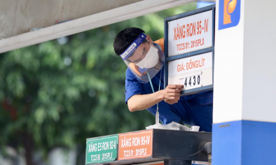 Bình ổn giá xăng dầu không để chính sách trễ nhịp