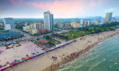 Nghệ An: Củng cố nền tảng tăng trưởng, thúc đẩy cải cách và đầu tư