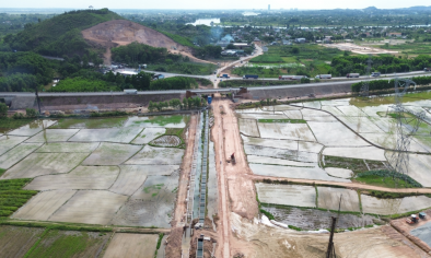 Tăng tốc mở rộng cao tốc Cam Lộ - La Sơn