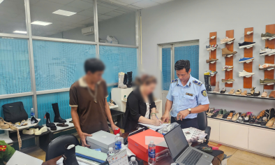 Phát hiện đường dây sản xuất giày giả mạo quy mô lớn: Cảnh báo những lỗ hổng trong chuỗi gia công xuất khẩu