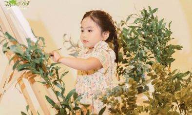 “Ngỡ ngàng” với mẫu nhí 6 tuổi chuyên nghiệp trên sàn trình diễn thời trang