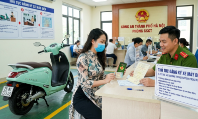 Thủ tục đăng ký xe máy điện: Tưởng khó mà dễ 