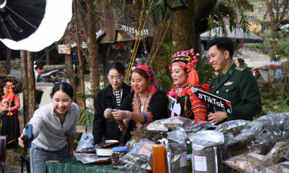 Cầu nối công nghệ mới cho đặc sản vùng miền