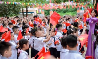 Phù Đổng đón năm học mới, khơi dậy khát vọng từ những mái trường