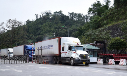 Đề xuất giải pháp tháo gỡ ách tắc hàng hóa tại các cửa khẩu