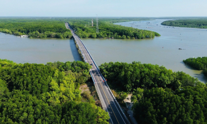 Đồng bộ đường Nguyễn Tất Thành và tuyến đường sắt Bến Thành – Cần Giờ