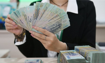 Cổ đông ngân hàng đón mùa cổ tức tiền mặt