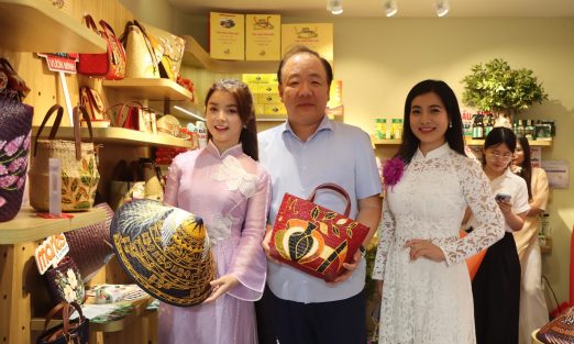 "Huế thương" mở rộng cơ hội đưa đặc sản địa phương tiếp cận thị trường Thủ đô