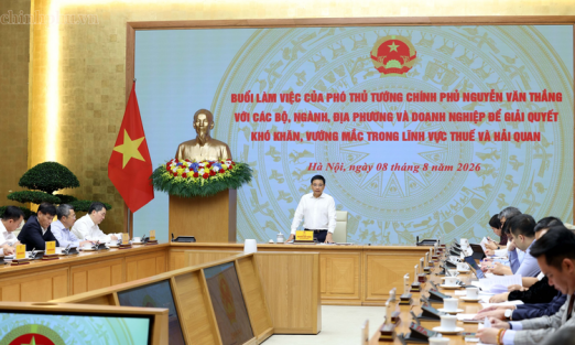 Chính phủ tăng cường đối thoại, gỡ vướng cho doanh nghiệp